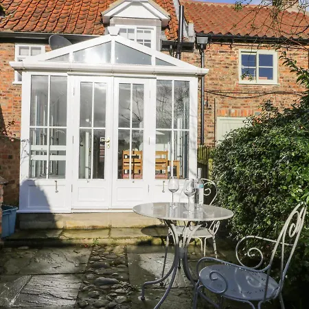 May Cottage, York * Stillington